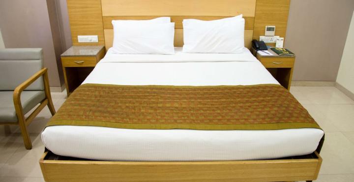 Hotel Crn Canary Bangalore Dış mekan fotoğraf